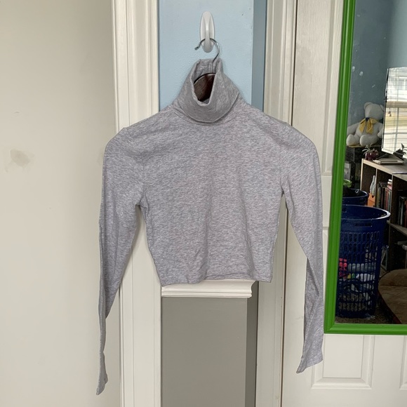 Garage cropped turtleneck - Picture 1 of 3